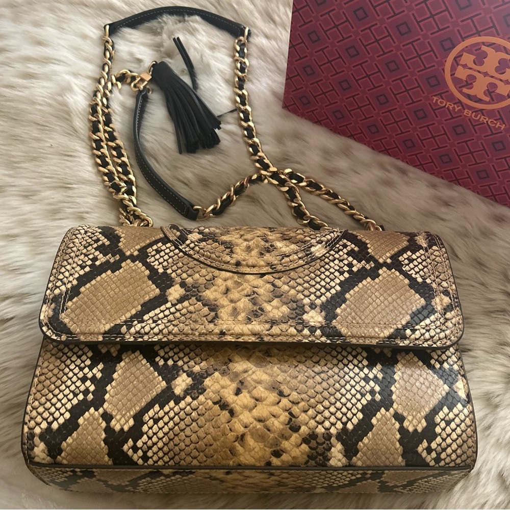 Python type material army green side with chain Crossbody